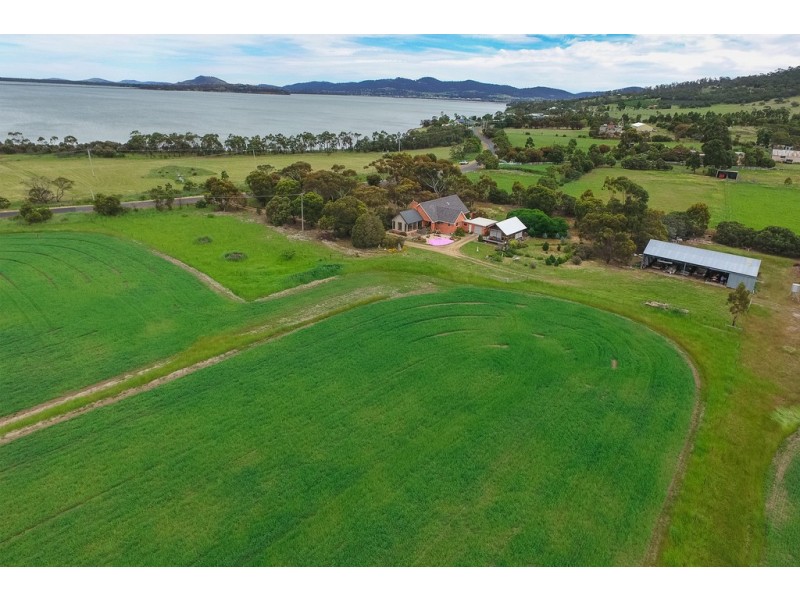 342 Shark Point Road, Penna TAS 7171