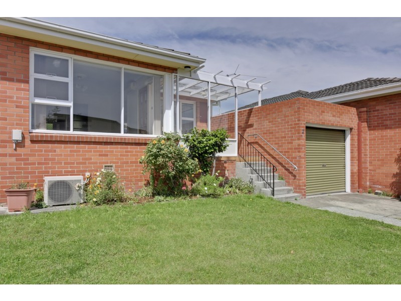 2/50 Lincoln Street, Lindisfarne TAS 7015
