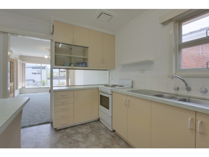 2/50 Lincoln Street, Lindisfarne TAS 7015