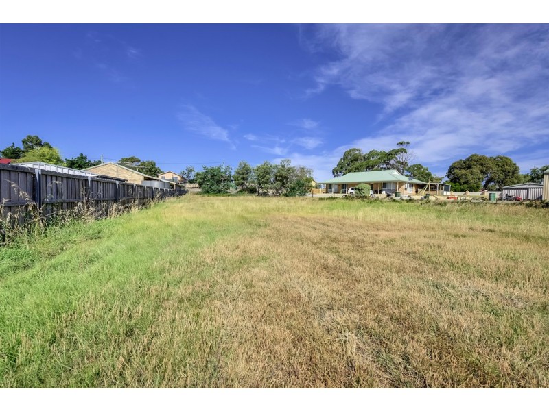 8 Neagarra Street, Dodges Ferry TAS 7173