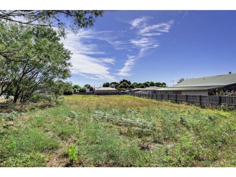 8 Neagarra Street, Dodges Ferry TAS 7173