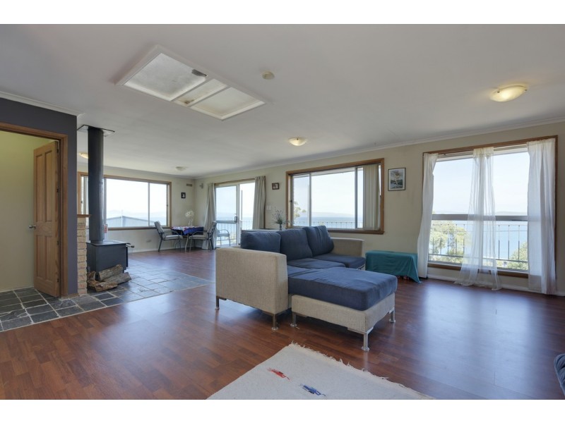 7 Broom Street, Primrose Sands TAS 7173