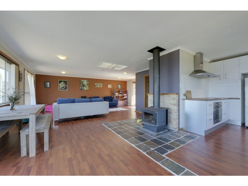 7 Broom Street, Primrose Sands TAS 7173