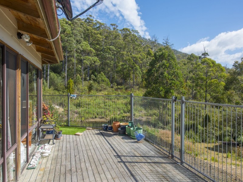 46 Waterfall Bay Road, Eaglehawk Neck TAS 7179