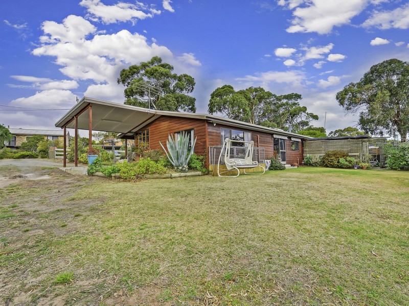 12 North Street, Dodges Ferry TAS 7173