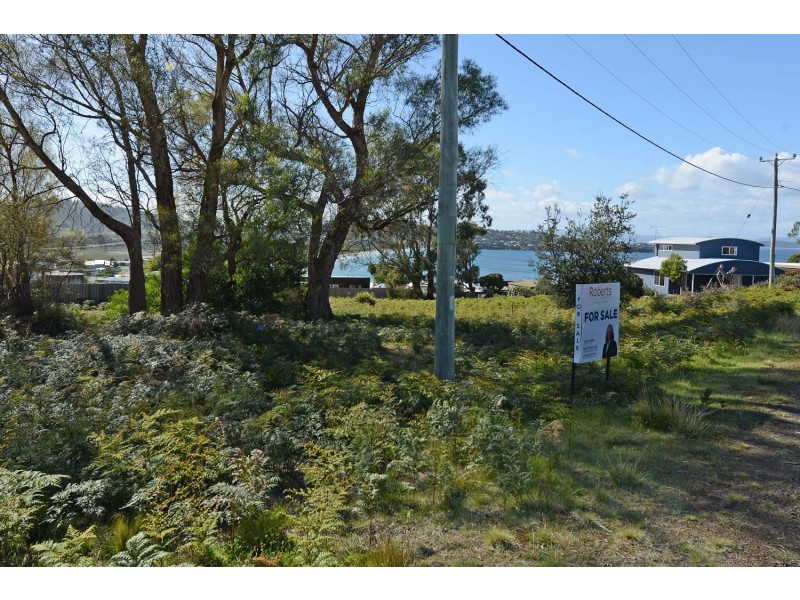 2 Sea Eagle Road, Primrose Sands TAS 7173