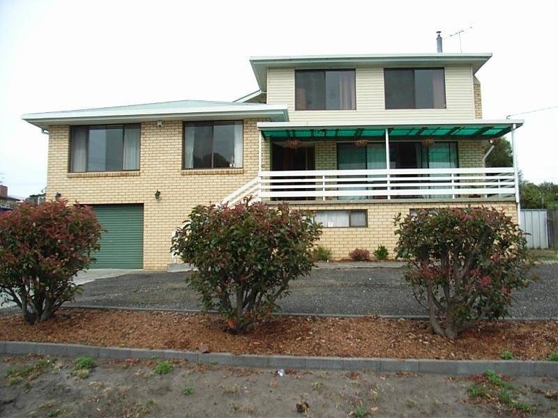 30 Lake Vue Parade, Midway Point TAS 7171