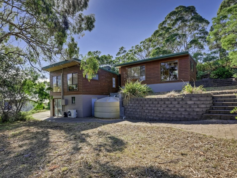 4-6 Ulvergerne Street, Dodges Ferry TAS 7173