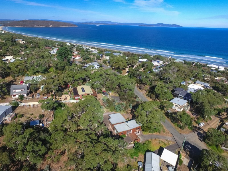 4-6 Ulvergerne Street, Dodges Ferry TAS 7173