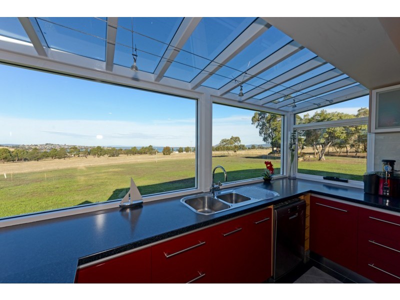400 Shark Point Road, Penna TAS 7171