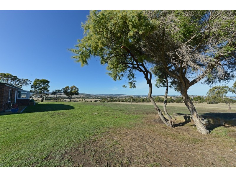 400 Shark Point Road, Penna TAS 7171