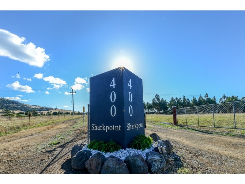 400 Shark Point Road, Penna TAS 7171