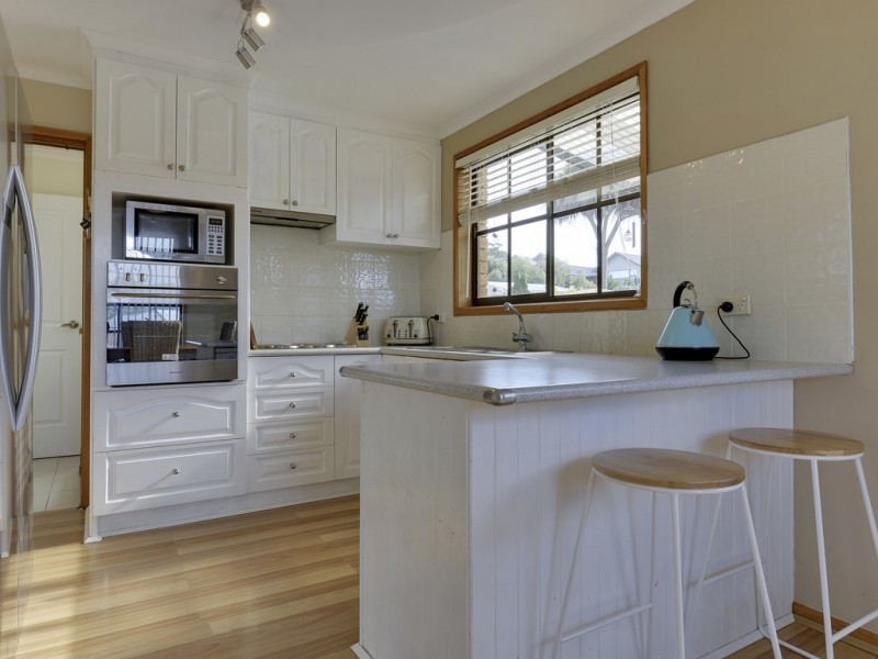 32 Wattle Road, Dodges Ferry TAS 7173
