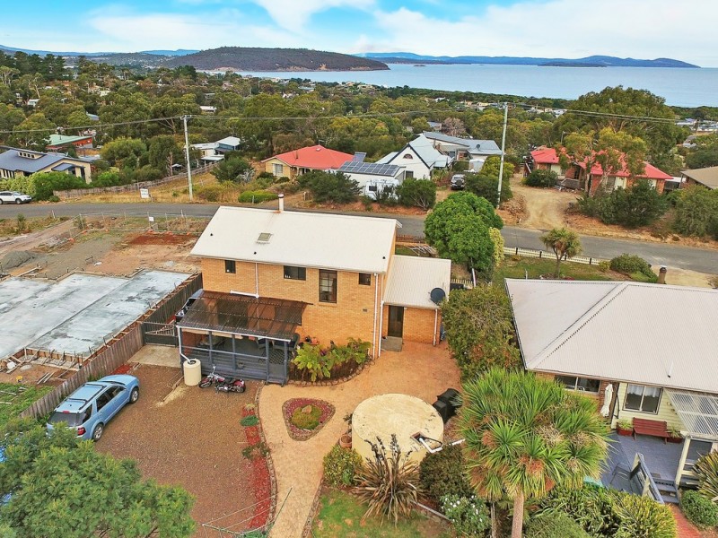 32 Wattle Road, Dodges Ferry TAS 7173