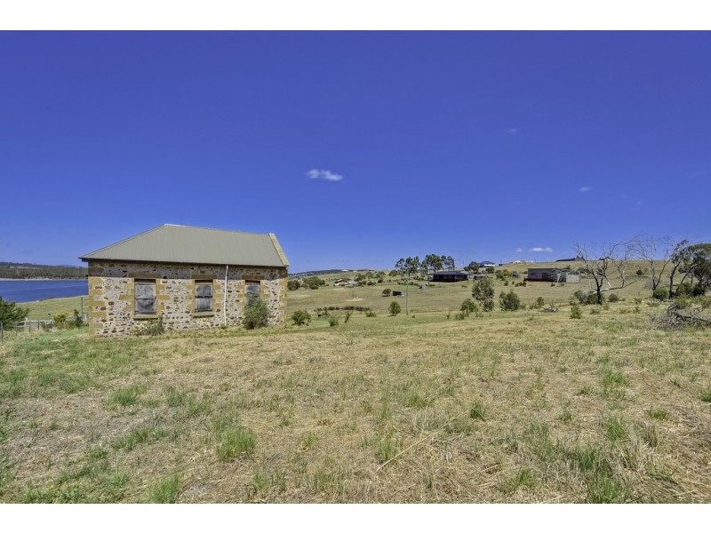 10 McGinness Road, Carlton River TAS 7173