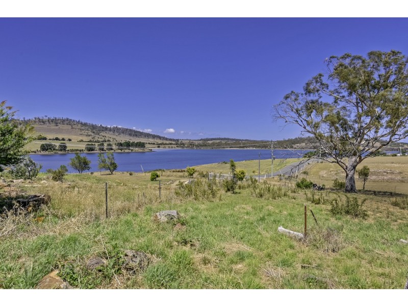 10 McGinness Road, Carlton River TAS 7173