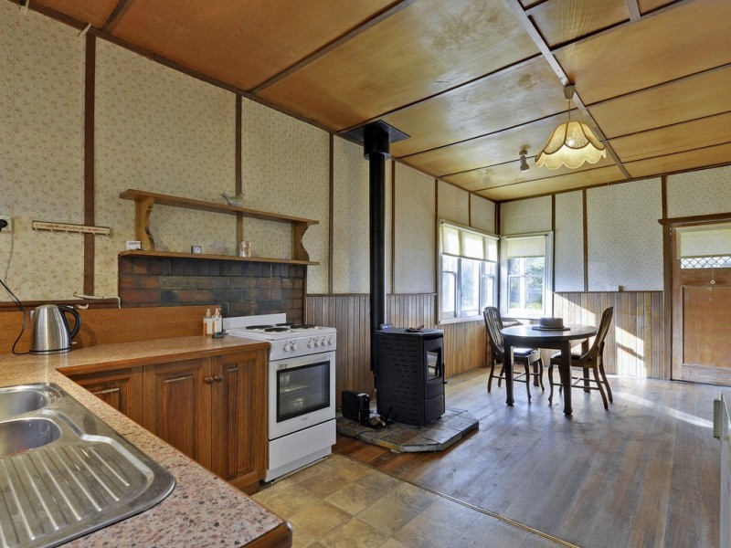 2 Second Avenue, Dodges Ferry TAS 7173