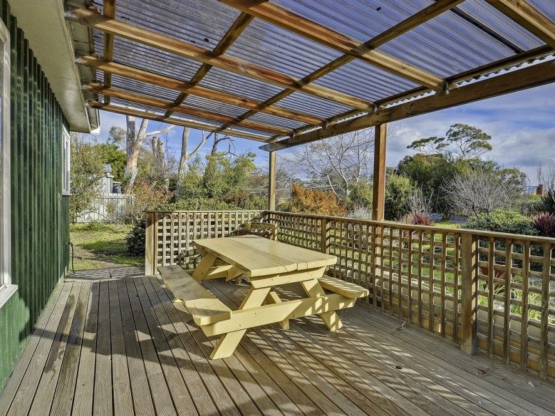 2 Second Avenue, Dodges Ferry TAS 7173