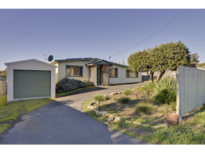 6 Junction Street, Dodges Ferry TAS 7173