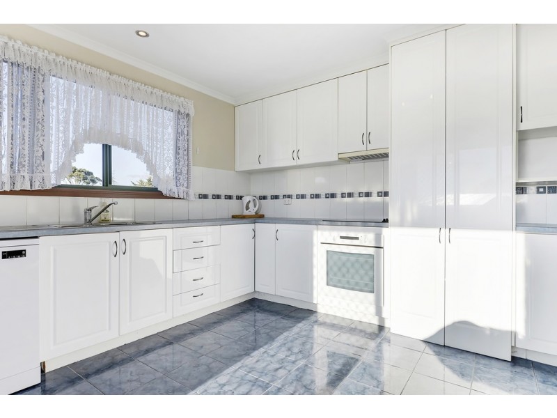 6 Junction Street, Dodges Ferry TAS 7173