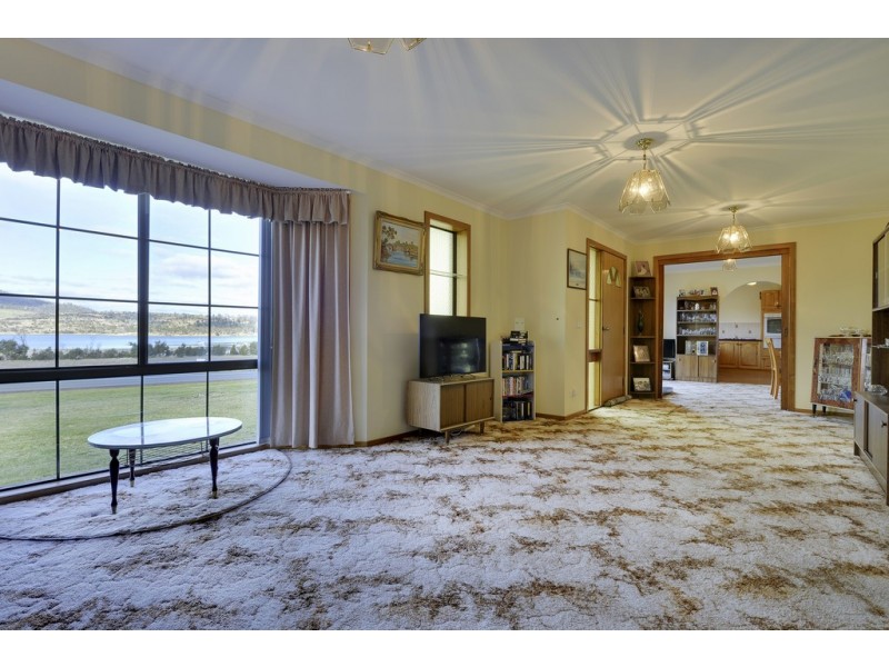 56 Arthur Highway, Dunalley TAS 7177