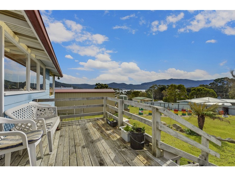27 Tasmans Arch Road, Eaglehawk Neck TAS 7179