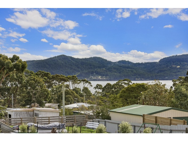 27 Tasmans Arch Road, Eaglehawk Neck TAS 7179