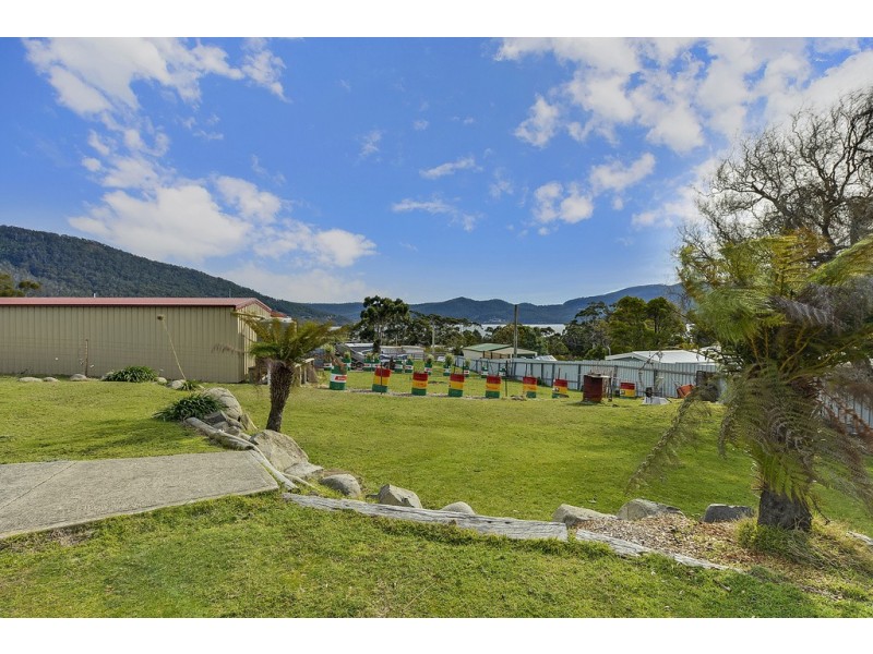27 Tasmans Arch Road, Eaglehawk Neck TAS 7179