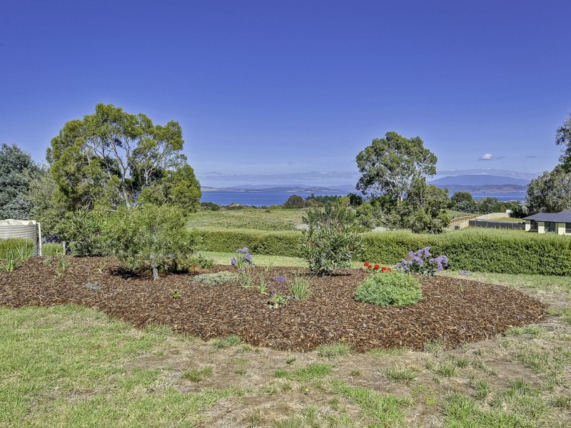 13 Riviera Drive, Carlton TAS 7173