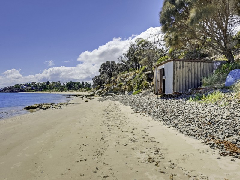 1 Boatshed, Red Ochre Beach, Dodges Ferry TAS 7173