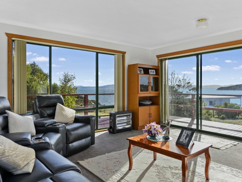 12 Linden Road, Primrose Sands TAS 7173