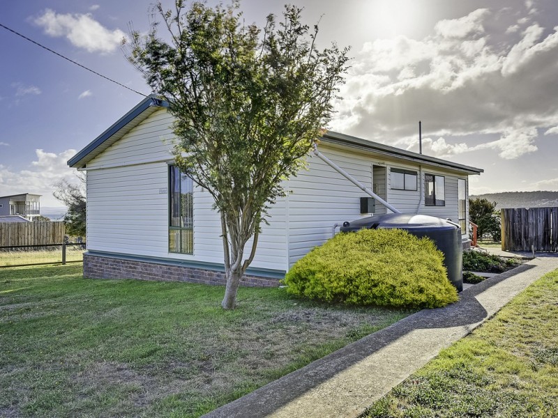 12 Linden Road, Primrose Sands TAS 7173
