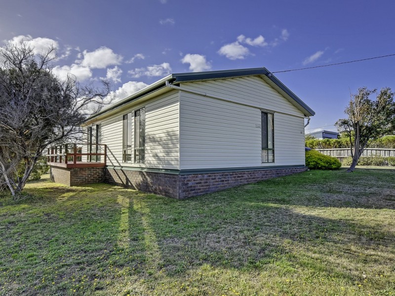 12 Linden Road, Primrose Sands TAS 7173