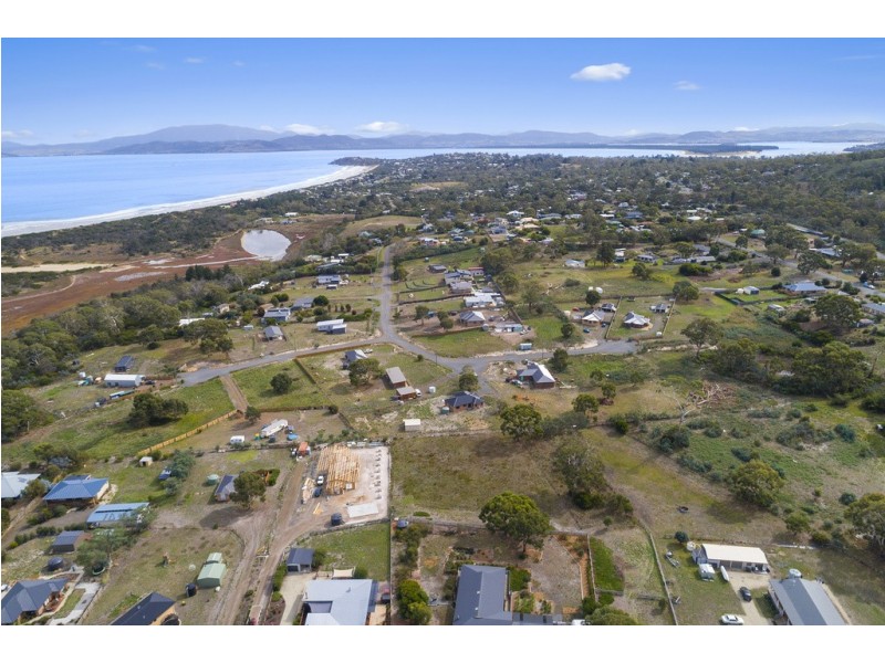 7 Gate Five Road, Carlton River TAS 7173