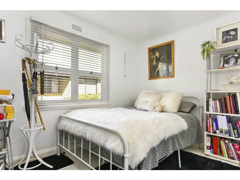 113 Gordons Hill Road, Lindisfarne TAS 7015