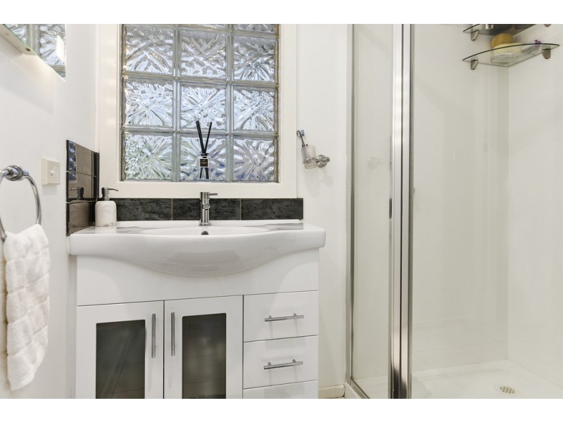 113 Gordons Hill Road, Lindisfarne TAS 7015