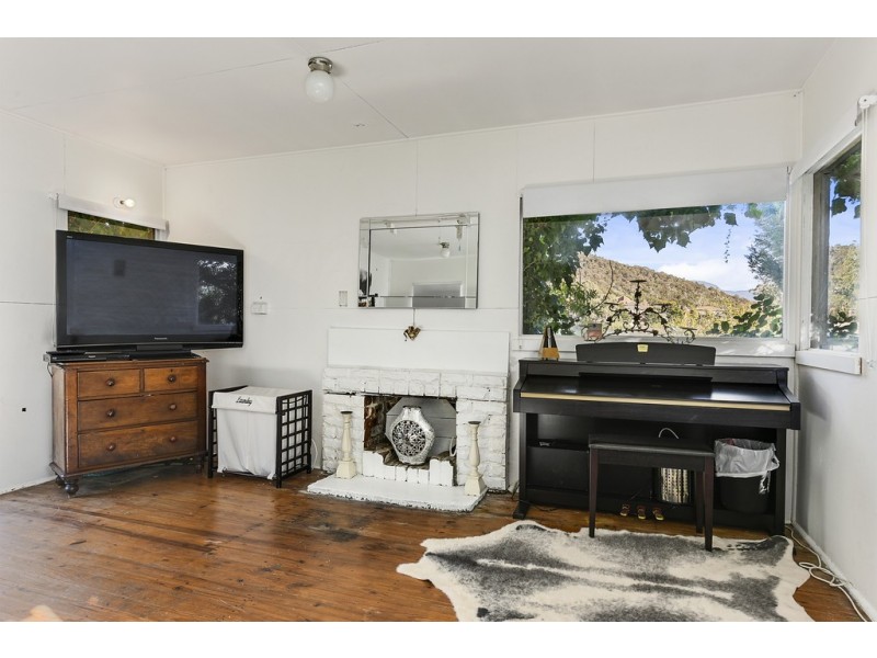 113 Gordons Hill Road, Lindisfarne TAS 7015