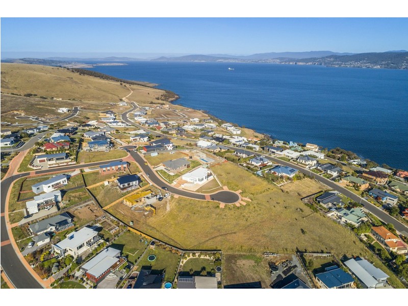 16 Regatta Place, Tranmere TAS 7018