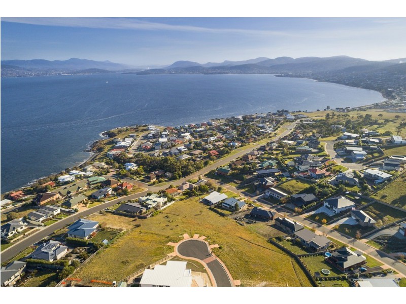 16 Regatta Place, Tranmere TAS 7018