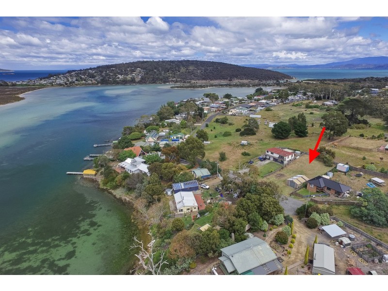 52 Erle Street, Carlton River TAS 7173