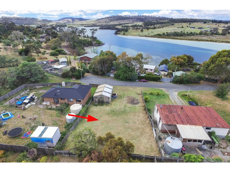 52 Erle Street, Carlton River TAS 7173