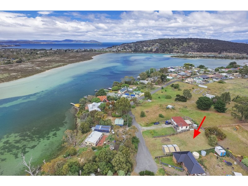 52 Erle Street, Carlton River TAS 7173