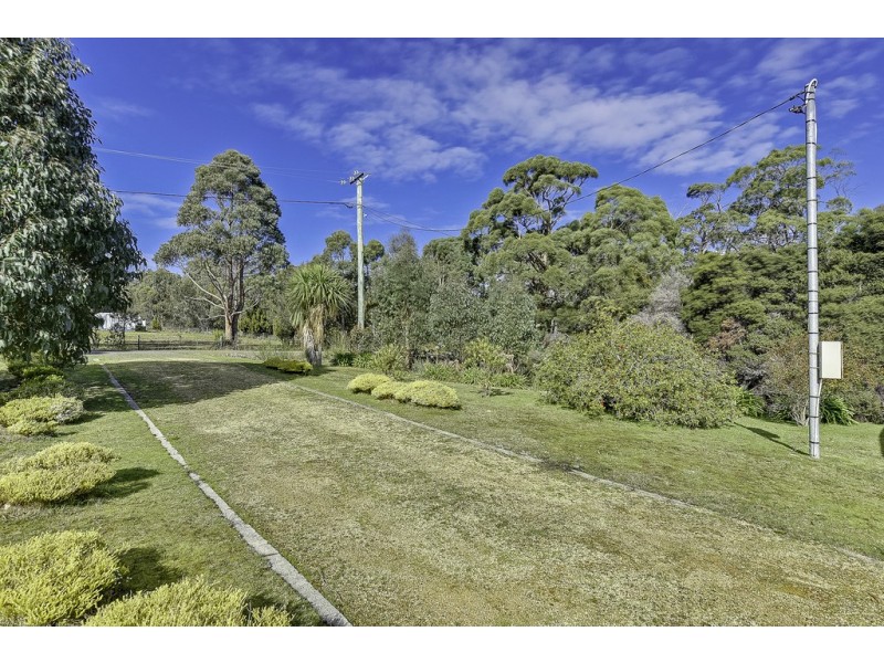 32 Fox Avenue, White Beach TAS 7184