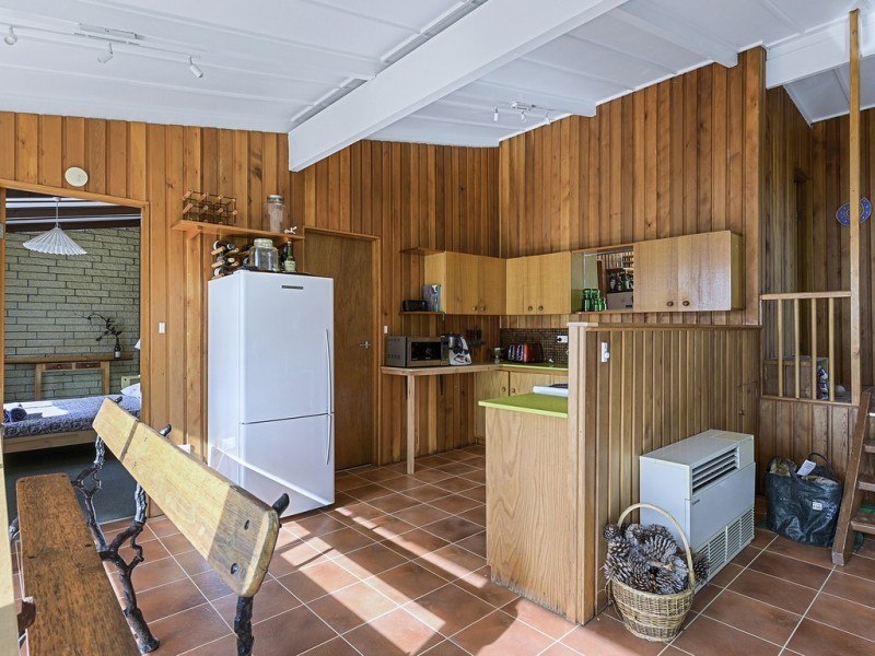 2 Spaulding Street, White Beach TAS 7184