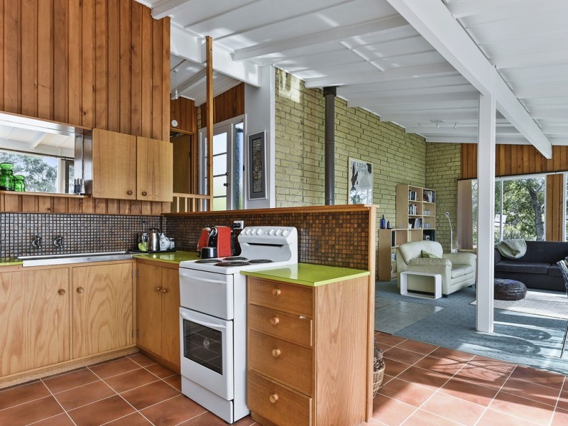2 Spaulding Street, White Beach TAS 7184