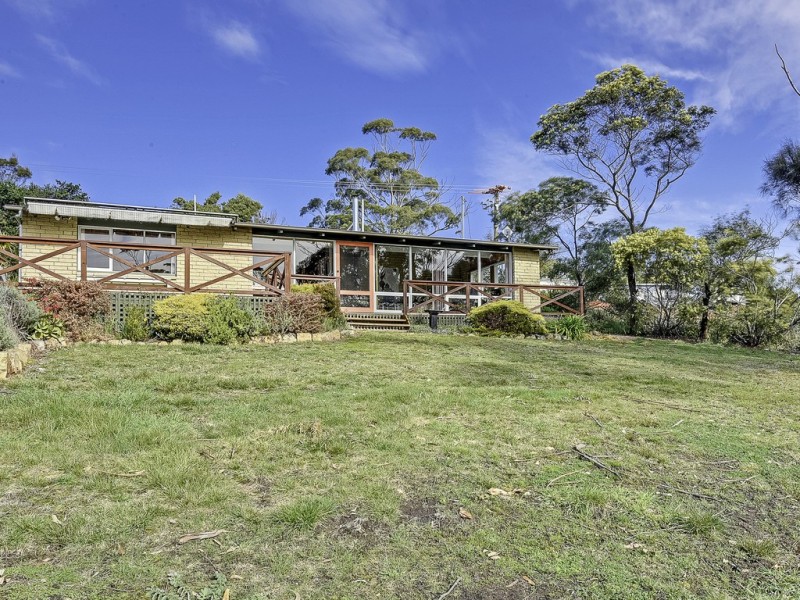 2 Spaulding Street, White Beach TAS 7184