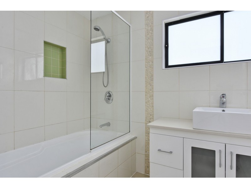 4 Ocean Grove, Carlton TAS 7173