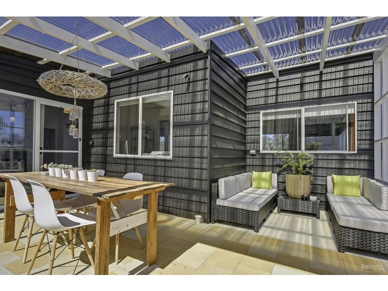 4 Lourah Street, Dodges Ferry TAS 7173