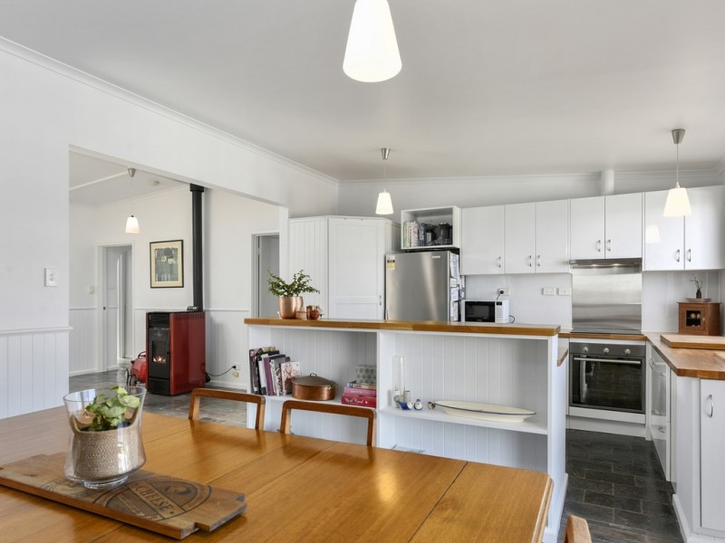 4 Lourah Street, Dodges Ferry TAS 7173