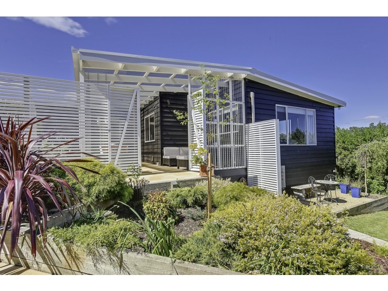 4 Lourah Street, Dodges Ferry TAS 7173